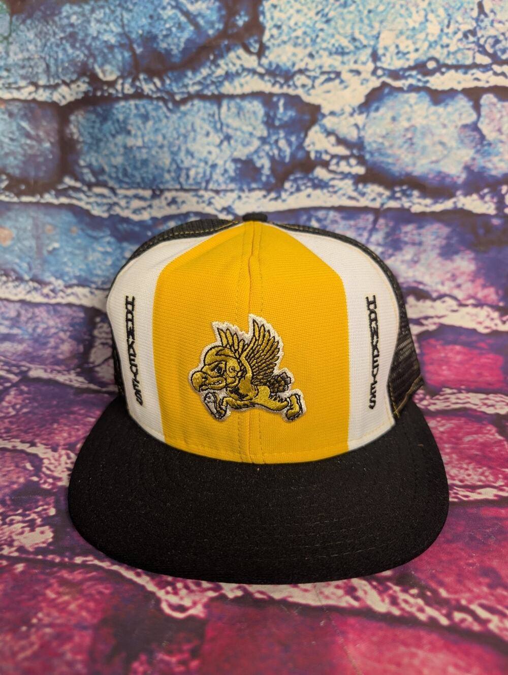 Vintage 80s Iowa Hawkeyes NCAA Yellow/Black Color Snapback Hat AJD Lucky Stripes